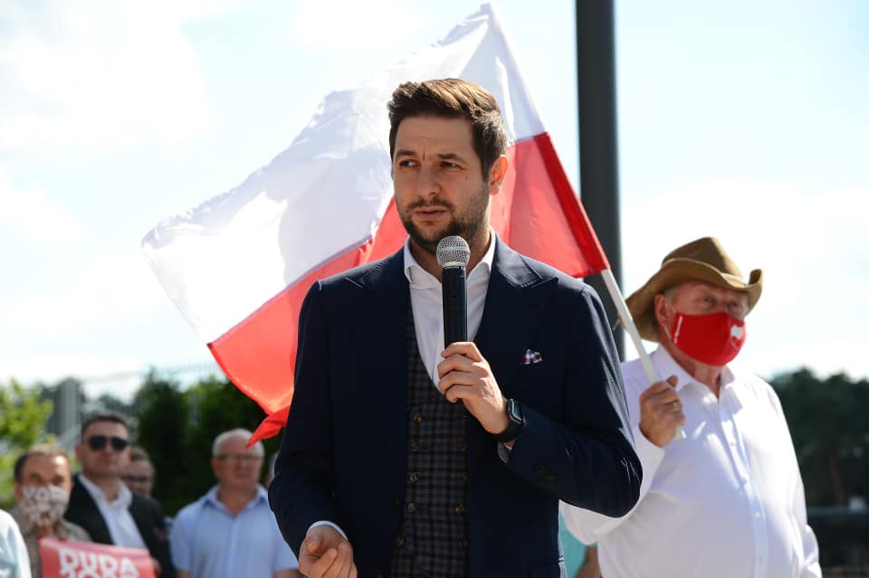 Patryk Jaki wygrywa proces z Kurierem Szczecińskim. Kłamliwe informacje naruszyły dobra osobiste polityka