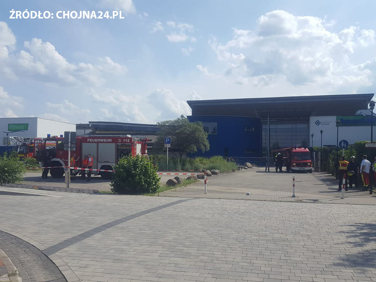 PILNE: Zawalił się dach basenu w Schwedt