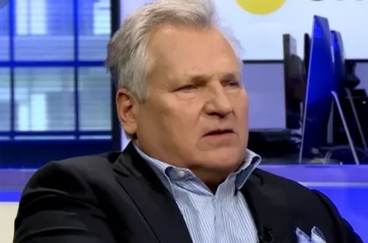 Aleksander Kwaśniewski niewpuszczony do restauracji. Poszło o paszport covidowy