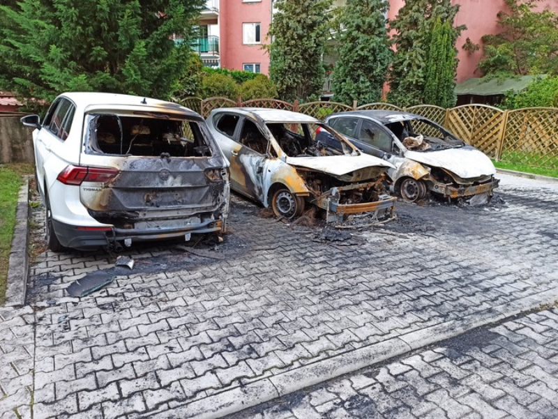 Przecław: Spalone samochody efektem osobistych porachunków