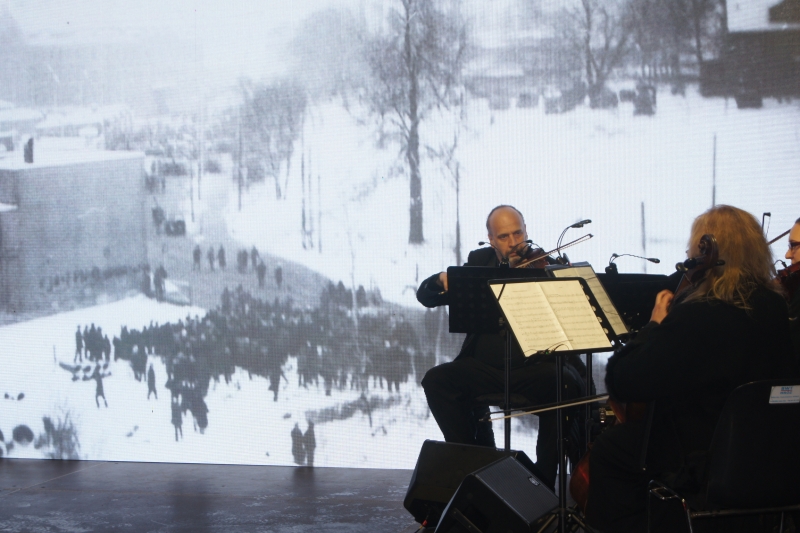 40. rocznica wprowadzenia stanu wojennego, bez udziału prezydenta Krzystka, z przemową byłego członka PZPR