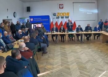 Rolnicy zablokują drogi województwa w weekend? Trwają rozmowy z wicepremierem