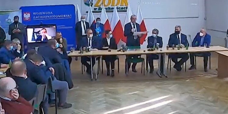 Rolnicy zablokują drogi województwa w weekend? Trwają rozmowy z wicepremierem