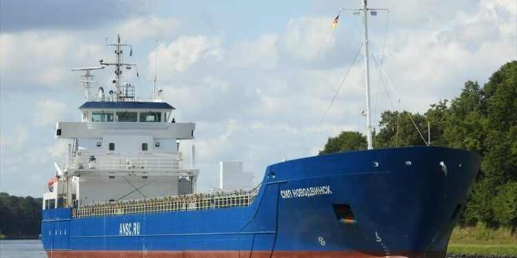 Świnoujście: Rosyjski statek na mieliźnie