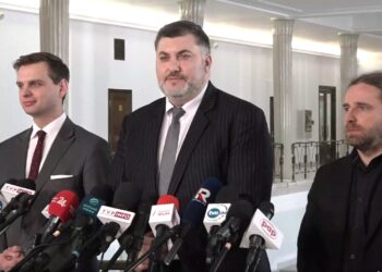 Posłowie odchodzą z partii KORWiN. Pozostają jednak w koalicji