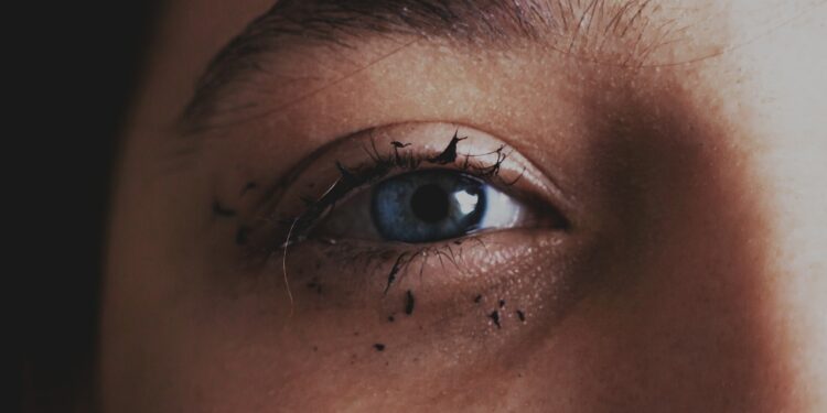 Bił rodziców i niszczył ich mieszkanie. 30-latek odpowie za znęcanie się