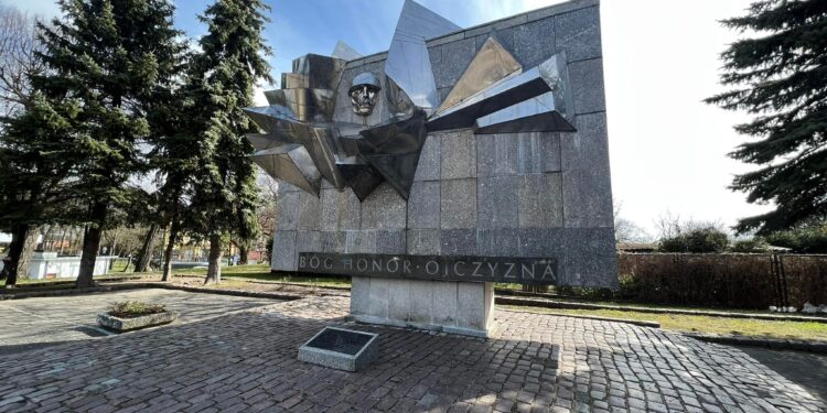 Pyrzyce: Kiedy sowiecki pomnik doczeka się likwidacji? Jest petycja do burmistrz