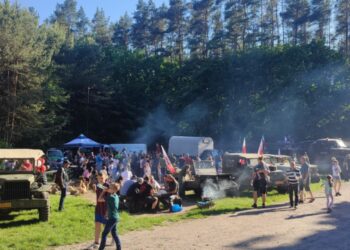 Rozrywka i nauka – tłumy na pikniku Narodowych Sił Zbrojnych