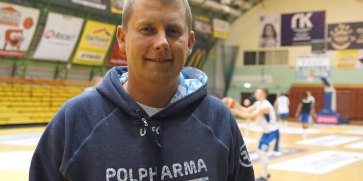 Petarda transferowa Ogniwa Szczecin. Ekstraklasowy trener w drugoligowcu!