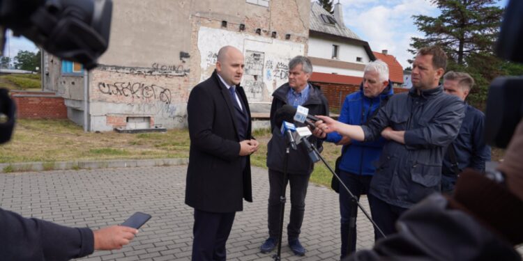 Szczecin: Zabytkowa willa Grünebergów niszczeje. Co na to władze miasta? [ZDJĘCIA]