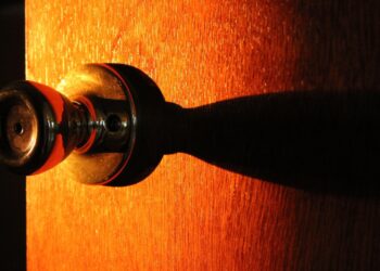 Szczecin: 19-latek napadł na kobietę, po czym poszedł okraść sklep odzieżowy