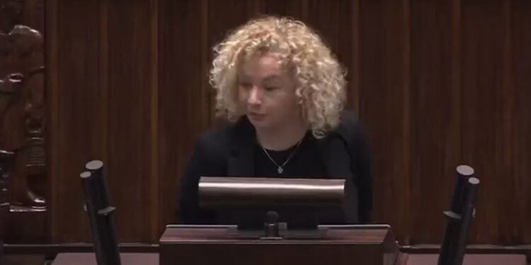 Dzieci w rodzinach wielodzietnych są „gorszej jakości”? Posłanka Lewicy SZOKUJE