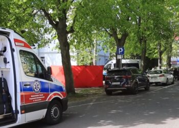 Zabójstwo przed budynkiem prokuratury.