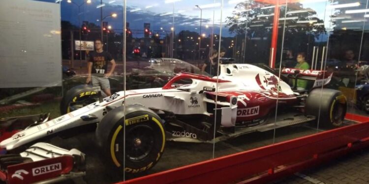 Bolid Kubicy rusza w trasę po Polsce. Na początek będzie w Szczecinie i Mielnie!