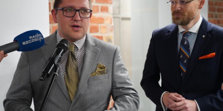 Restauracja zamieniona na biura. Urząd Wojewódzki zwiększa liczbę stanowisk