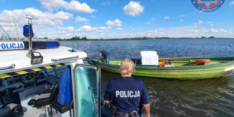 Śmierć w Barlinku. Wyłowiono ciało mężczyzny, trwają poszukiwania drugiej osoby