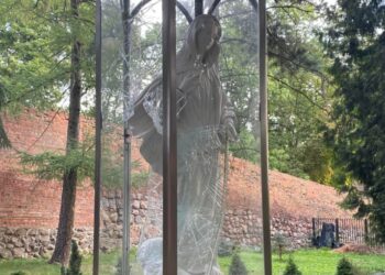 Profanacja figury Matki Bożej w Stargardzie. Sprawca poszukiwany