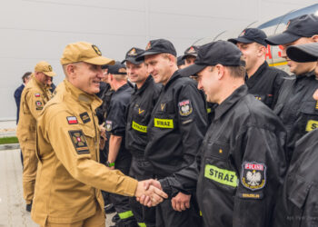 Misja we Francji zakończona sukcesem. Strażacy z zachodniopomorskiego wrócili do domów [WIDEO]