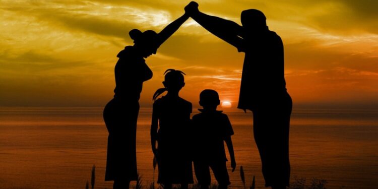 Jak zostać „rodzicem do zadań specjalnych”? Dowiedz się więcej o pieczy zastępczej!