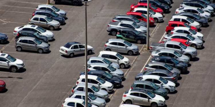 Szczecin: 200 złotych opłaty za brak biletu. Wracają kontrole biletów na miejskich Płatnych Parkingach Niestrzeżonych