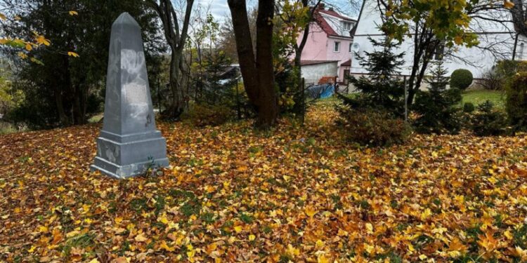 Sowiecki pomnik w Bobolicach zostanie zdemontowany. Będzie relacja LIVE