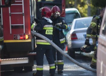 Podejrzana przesyłka w młodzieżowym ośrodku. Służby pracują na miejscu