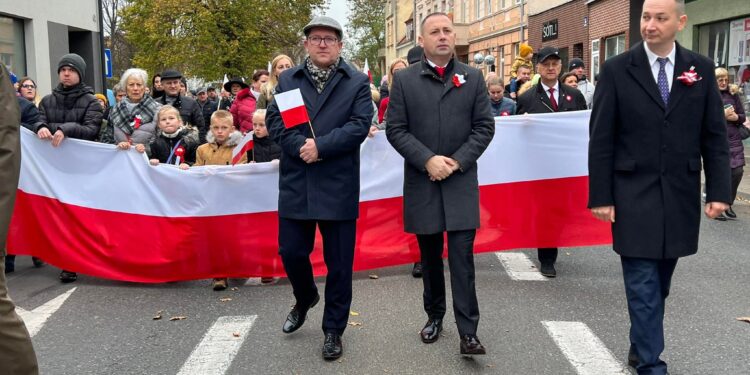 Marsz Niepodległości w Nowogardzie. „To przejaw patriotyzmu lokalnej społeczności”