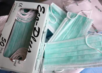 Szczecin: Kupił przez internet maseczki za 11 tys. zł! Nigdy ich nie otrzymał