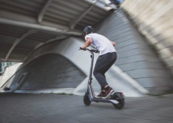 Szczecin: Nawet do trzech lat więzienia dla kierującego hulajnogą za potrącenie kobiety
