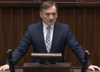 Wniosek o wotum nieufności wobec Zbigniewa Ziobro odrzucony. „Was łączy nienawiść do PiS, a nas łączy Polska”