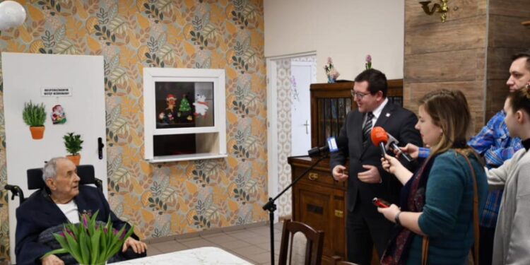 Antoni Olbromski ps. „Tolek” został uhonorowany medalem przyznanym przez prezydenta Andrzeja Dudę