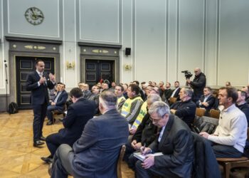 Solidarna Polska w Koszalinie i Stargardzie namawia rolników na biogazownie. Specustawa już w lutym