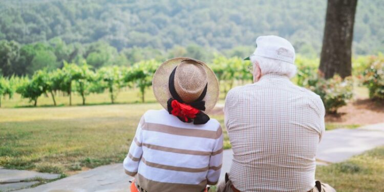 Historia Dnia Babci i Dziadka. Od kiedy obchodzimy święto naszych kochanych seniorów?