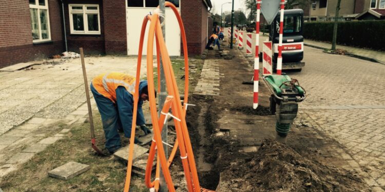 Złodzieje ukradli około 100 metrów kabla. Pół Kołobrzegu pozbawione Internetu