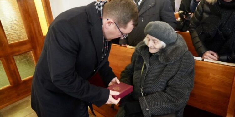 „Żywia” odeszła na wieczną wartę. Białogard pożegnał prawdziwą bohaterkę