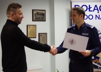 Wałcz: Młody mężczyzna pomógł w odnalezieniu 81-latka. Odebrał list gratulacyjny od komendanta