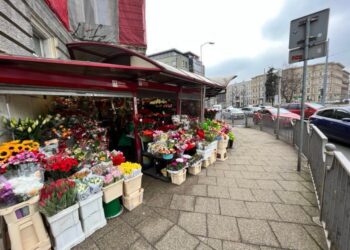 Od poniedziałku bez kwiaciarek na placu Szarych Szeregów