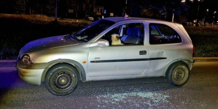 Koszalin: Policyjny pościg za 59-letnią kobietą kierującą oplem. Uciekała, bo… nie miała świateł mijania