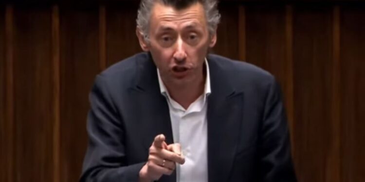 Skandaliczne słowa posła Lewicy o II wojnie światowej: Polska była ofiarą tylko metaforycznie