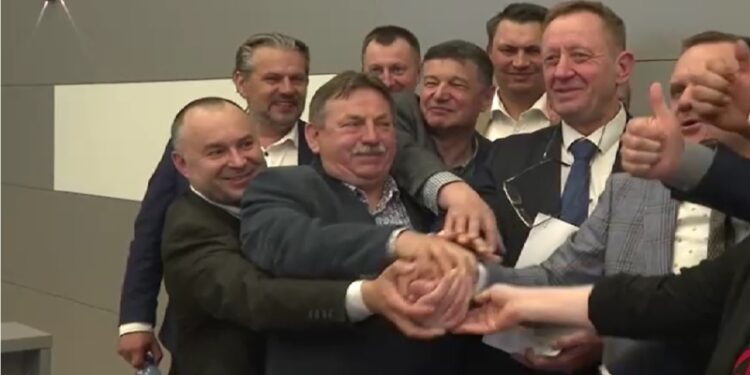 Jest porozumienie rządu z rolnikami. Protest został wstrzymany