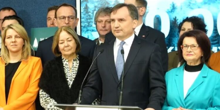 Prawie pół miliona podpisów w zaledwie tydzień. Wielki sukces Solidarnej Polski w obronie Lasów Państwowych