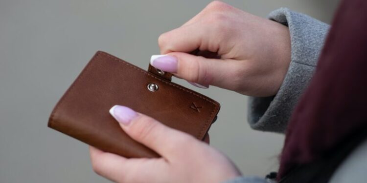 Wałcz: Odzyskała skradziony portfel, w którym znajdowało się 10 tys. zł. Podziękowała wysyłając specjalny list