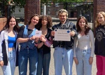 Festyn charytatywny dla domu samotnej matki. Uczennice szczecińskiego liceum znów pomagają!