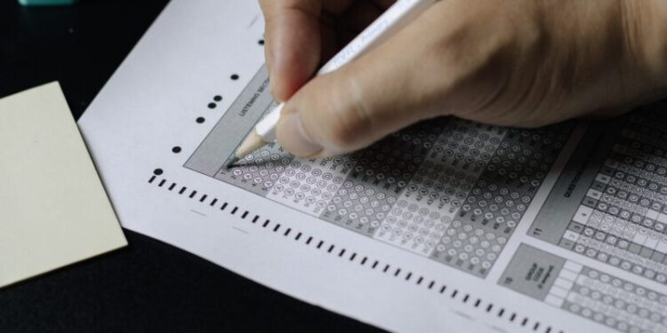 Police: Egzamin ósmoklasisty mógł nie odbyć się przez alarm bombowy. „To tylko głupi żart”