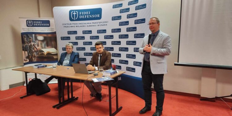 Szczecin: W hotelu Campanile rozmawiano o problemie chrystianofobii