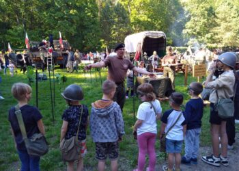 Pojazdy wojskowe, ułani na koniach i ognisko z weteranami. To wszystko czeka nas jutro w Szczecinie!