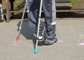 Szczecin: Pobili go kulą inwalidzką i okradli. Do sądu trafił akt oskarżenia