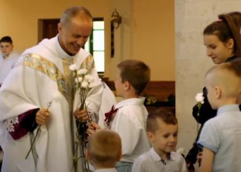 Ksiądz Robert Szumowski