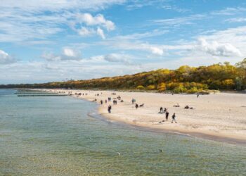 W 2022 roku Pomorze Zachodnie odwiedziło więcej turystów niż w 2019. Znamy najchętniej odwiedzaną atrakcję