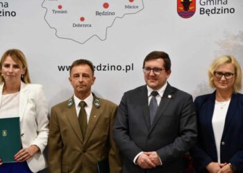 Ważne inwestycje w Będzinie. Powstanie nowa droga gminna, dofinansowania otrzymały OSP Będzino i OSP Mścice